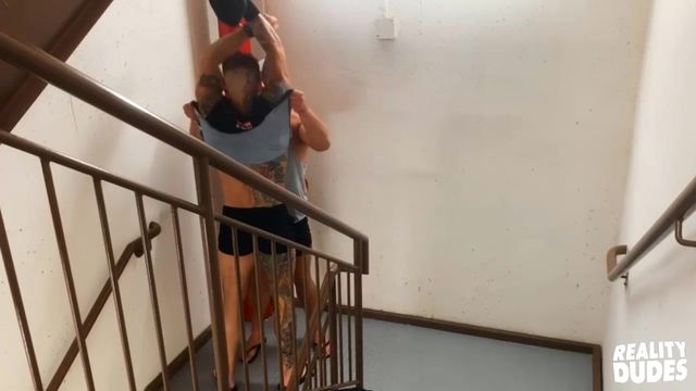 Reality Dudes Gay Stairwell Anal With Muscular Pupcheer And Tank Joey