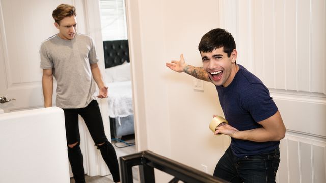 Men.Com - Ty Mitchell pranks and seduces Bar Addison