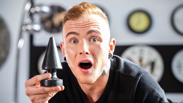 Men.Com - Bareback anal quickie with Dato Foland and Scott Miller