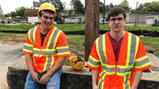 Reality Dudes - Construction worker Axel Kane enjoys hard anal