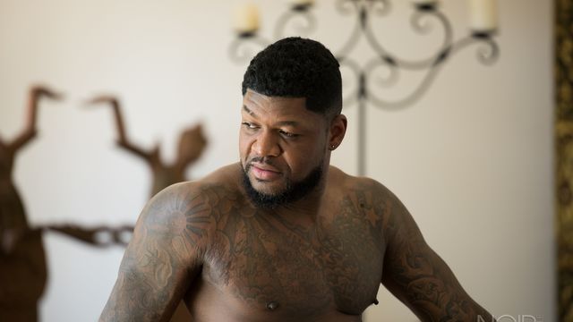 Noir Male - Thuggish BBC stud Cali cums on camera