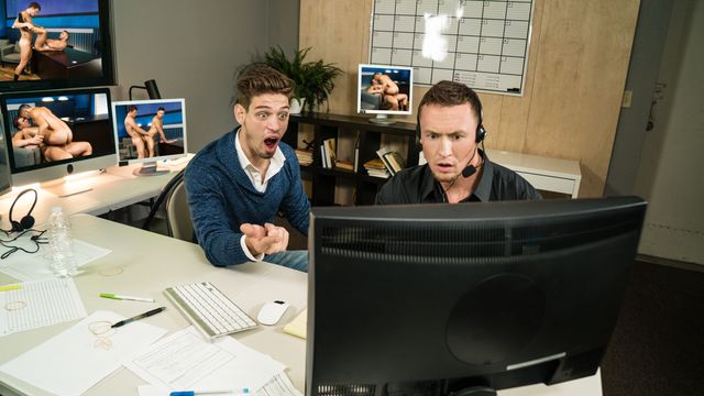 Men.Com - Young hunk Michael DelRay fucks Pierce Paris backstage