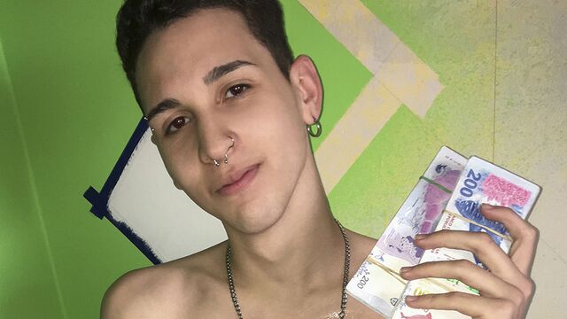 Latin Leche - Thirsty Lucas Andrade fucked in an abandoned building here