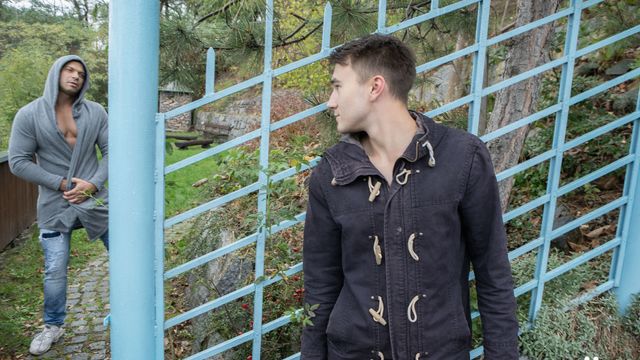 Bromo - Amateur hotties fucking each other outdoors in HD