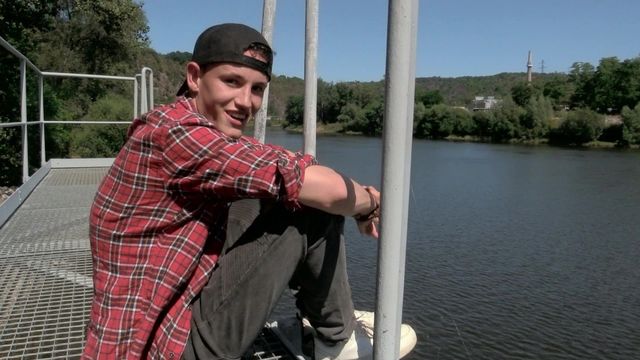 Bigstr - Bubble butt hottie banged in a scenic POV scene