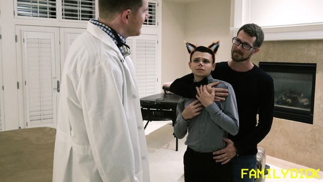 Family Dick - Austin Xanders and Alex Killian in a very taboo stepfam 3some