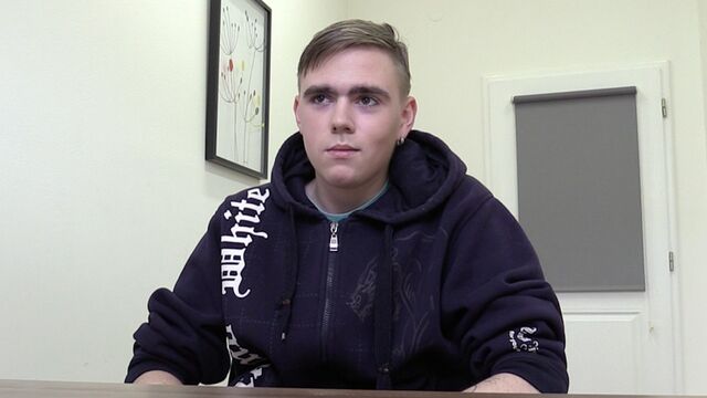 Bigstr - Tatted-up twink eats cum and gets fucked savagely