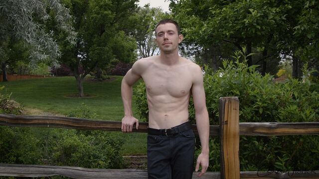 Corbin Fisher - Shredded cutie jerking his meaty dick in a solo video