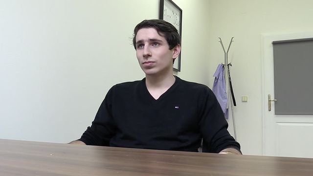 Bigstr - Geeky amateur guy enjoying hardcore anal in POV