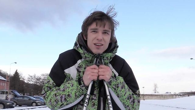 Bigstr - Floppy-haired amateur twink fucked in the ass