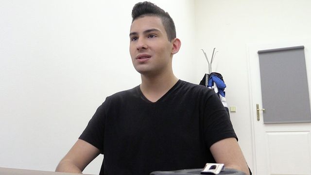 Bigstr - Amateur hottie gets fucked in a casting porno movie