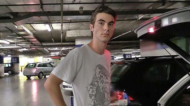 Bigstr - Dude's tight butt drilled in exchange for money