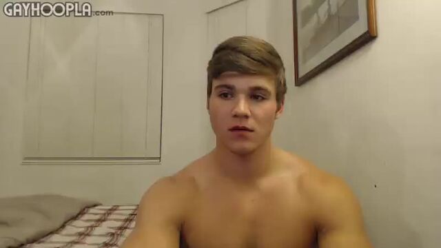 Gay Hoopla - Cam show with a huge cumshot (Kyle Dean)