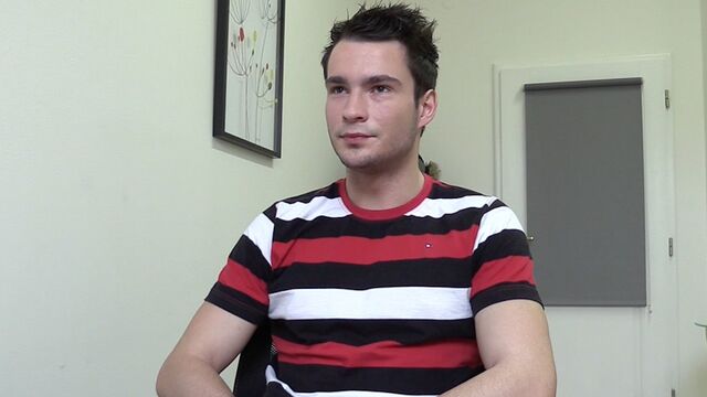 Bigstr - Lanky heterosexual jerking off furiously