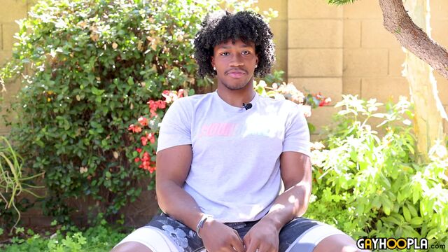 Gay Hoopla - Tell-all interview with hottie Dennis Barkley