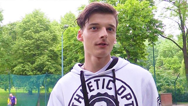 Bigstr - Czech anal movie with a submissive amateur stud