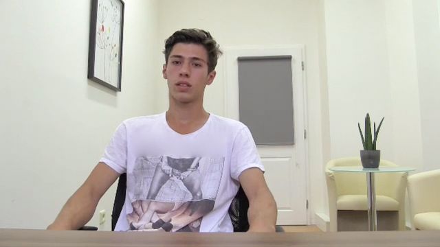 Bigstr - Lanky dude jerks his dick in a hot audition scene