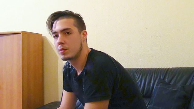 Bigstr - Money-hungry hottie has to take it up the ass