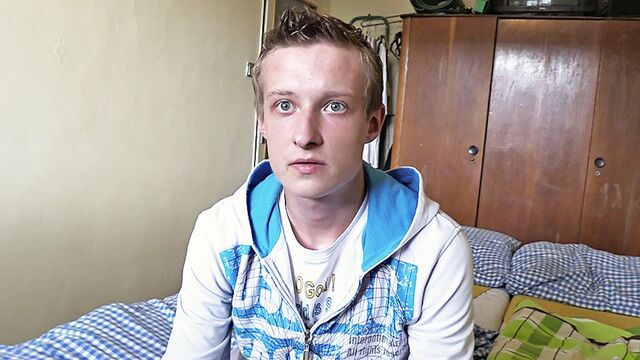 Bigstr - Sweet taste of cock keeps this twink real happy