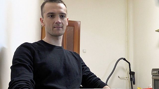 Bigstr - Bubble butt hottie shows great flexibility during anal