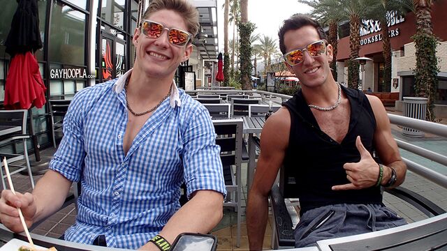 Gay Hoopla - Extreme hottie Seth Rose keep on jacking his stiff penis here