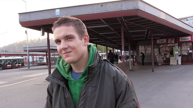 Bigstr - Dude moaning loudly during sideways fucking by the mirror