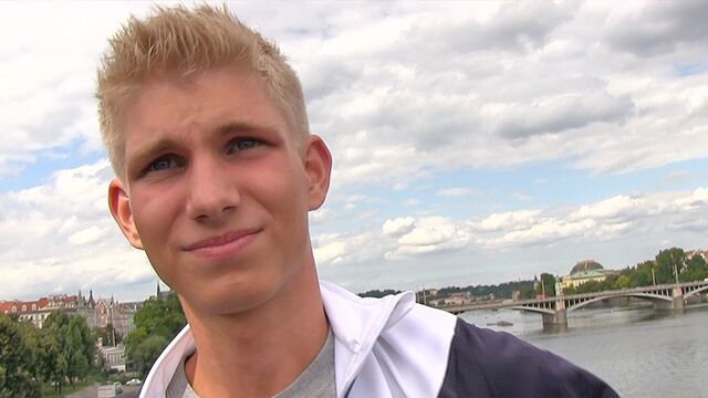 Bigstr - Outdoors action with hunk young man and a gay Czech agent