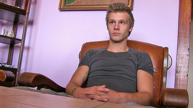 Bigstr - Sexy lad in debt takes money to suck and fuck on cam