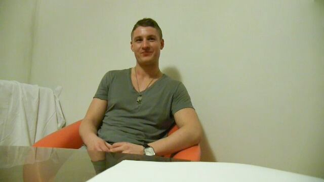 Bigstr - Dude works out and gets sodomized as well