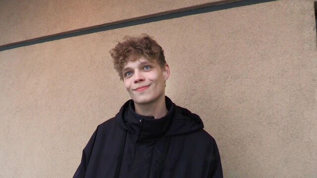 Bigstr - Curly-haired bottom getting banged on a gnarly bed