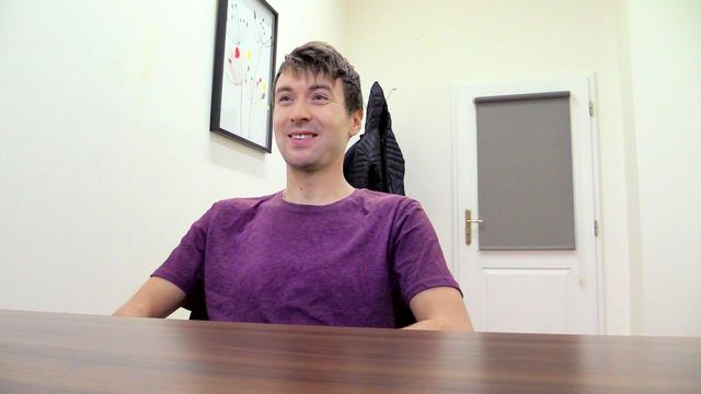 Bigstr - Dark-haired hottie cums during his anal casting