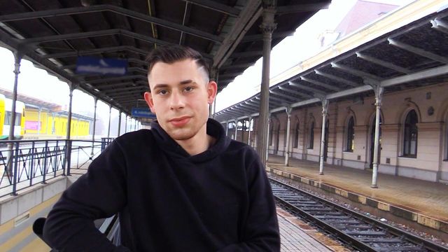 Bigstr - Sexy dude jumping up and down on that hot cock