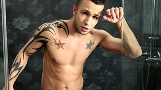 Cocky Boys - Muscular guy Sonny Stewart jerking off furiously