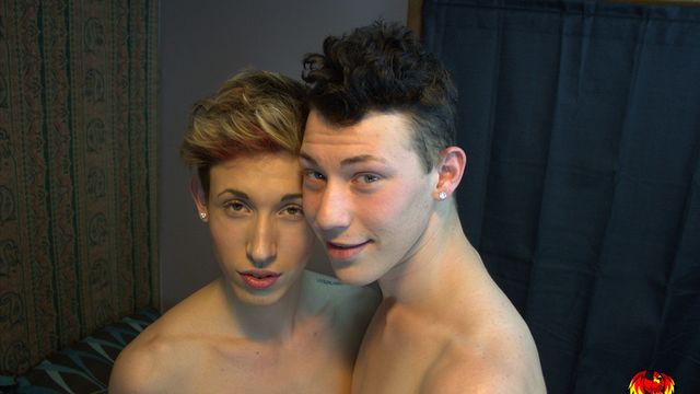 Gay Wire - Skinny guys fuck silly (Blake Mast, Justin Knowles)