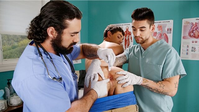 Nextdoor Twink - Doctor Jaxton Wheeler has two cocks to play with