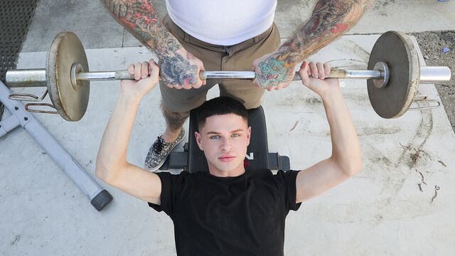 Family Dick - Twink Dylan Hayes dominated by daddy Jack Dixon