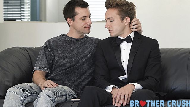 Brother Crush - Stepbrothers Wolfie Blue and Bar Addison fuck hard