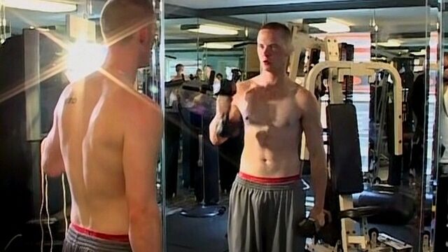 Bromo - Bathroom bang with a truly unforgettable fucker