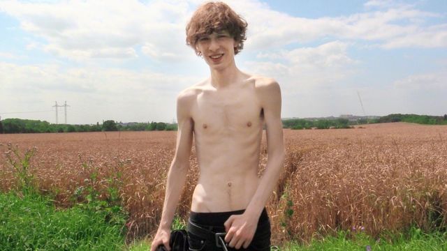 Bigstr - Skinny Czech hottie takes a load after hard riding