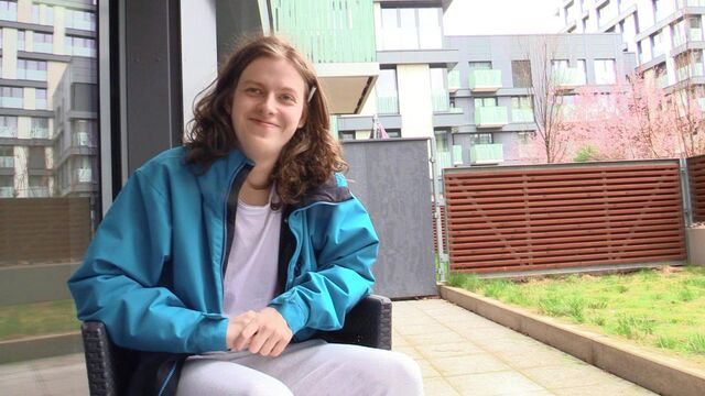 Bigstr - Long-haired bottom boy getting fucked in the ass