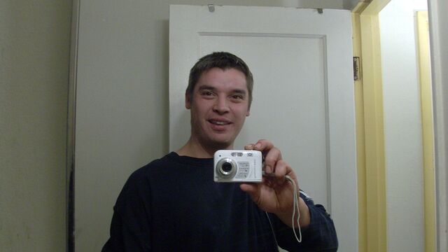 Gay Life Network - Chubby dude named Tony showing his hot body