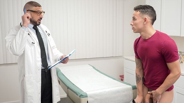 Say Uncle - Tight-bodied Marco Napoli fucking happily with Des Irez