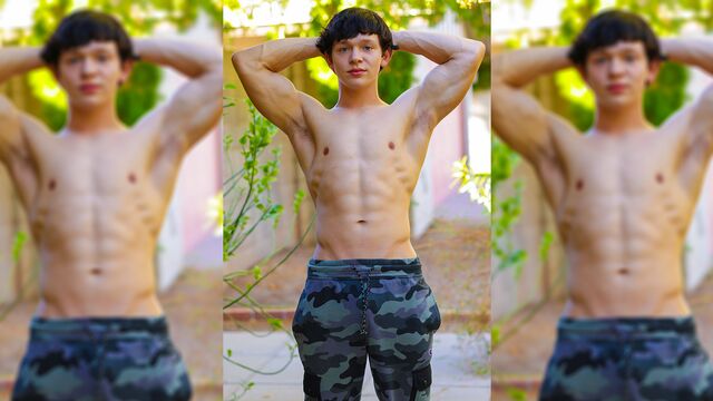 Gay Hoopla - Surprisingly buff Slate Powers masturbating on his own