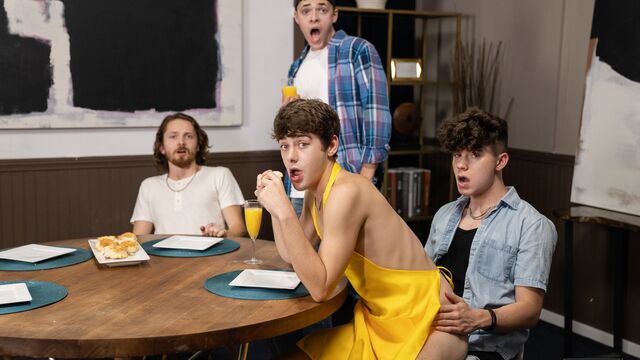 Men.Com - Twinks Joey Mills and Drake Von get really frisky