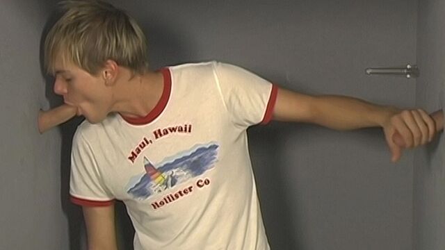 Gay Life Network - Dillon Samuels gets to suck every dick through the hole