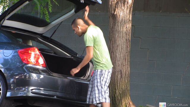 Gay Room - Public and crazy gay prank featuring Michael Rogue