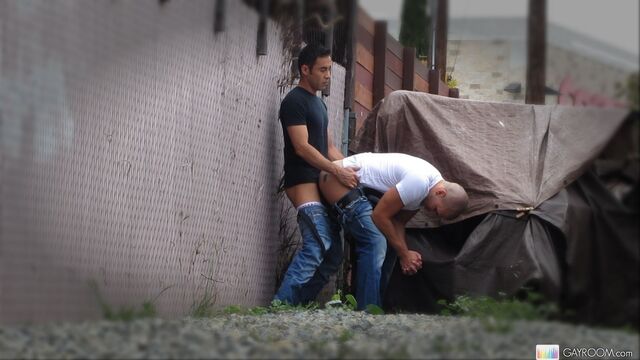 Gay Room - Emilio Sands and his lover secretly recorded in public