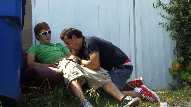 Gay Room - Really quick deepthroat sesh with thirsty Spence Drake