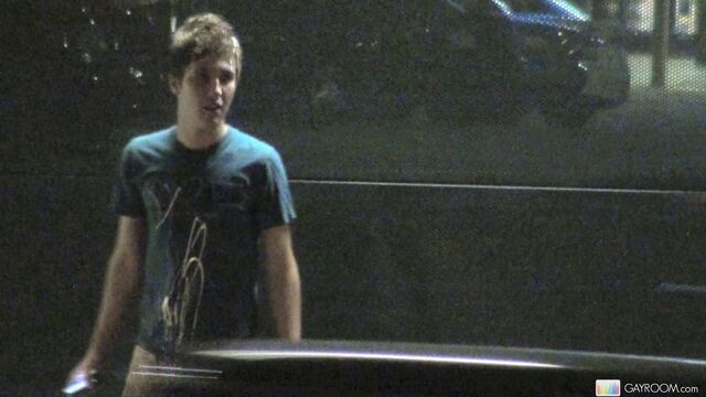 Gay Room - Insane bus stop facial prank featuring Kain Lanning