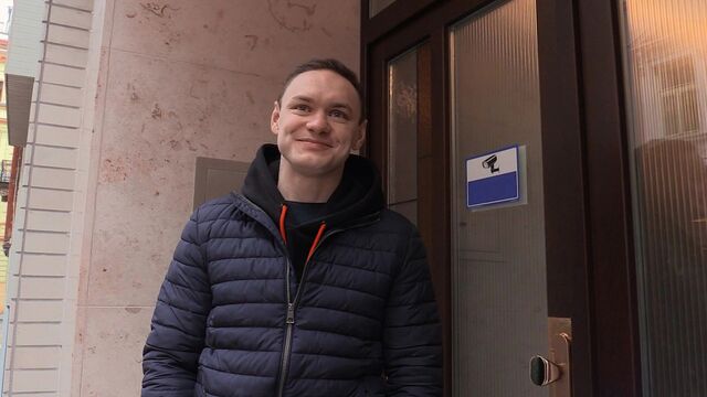 Bigstr - Czech hottie gets fucked in the ass in a public restroom